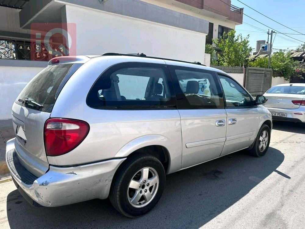 Dodge Caravan